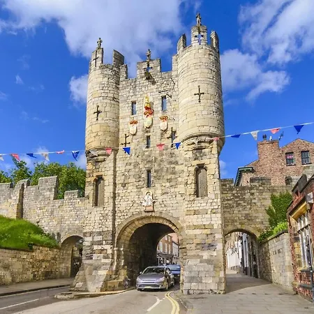 Apartamento Flat 2 Peter Lane Cosy 1-bed Flat In The Heart Of Centre - Pass The Keys