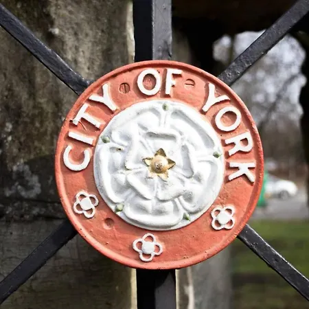 Apartamento Flat 2 Peter Lane Cosy 1-bed Flat In The Heart Of Centre - Pass The Keys York
